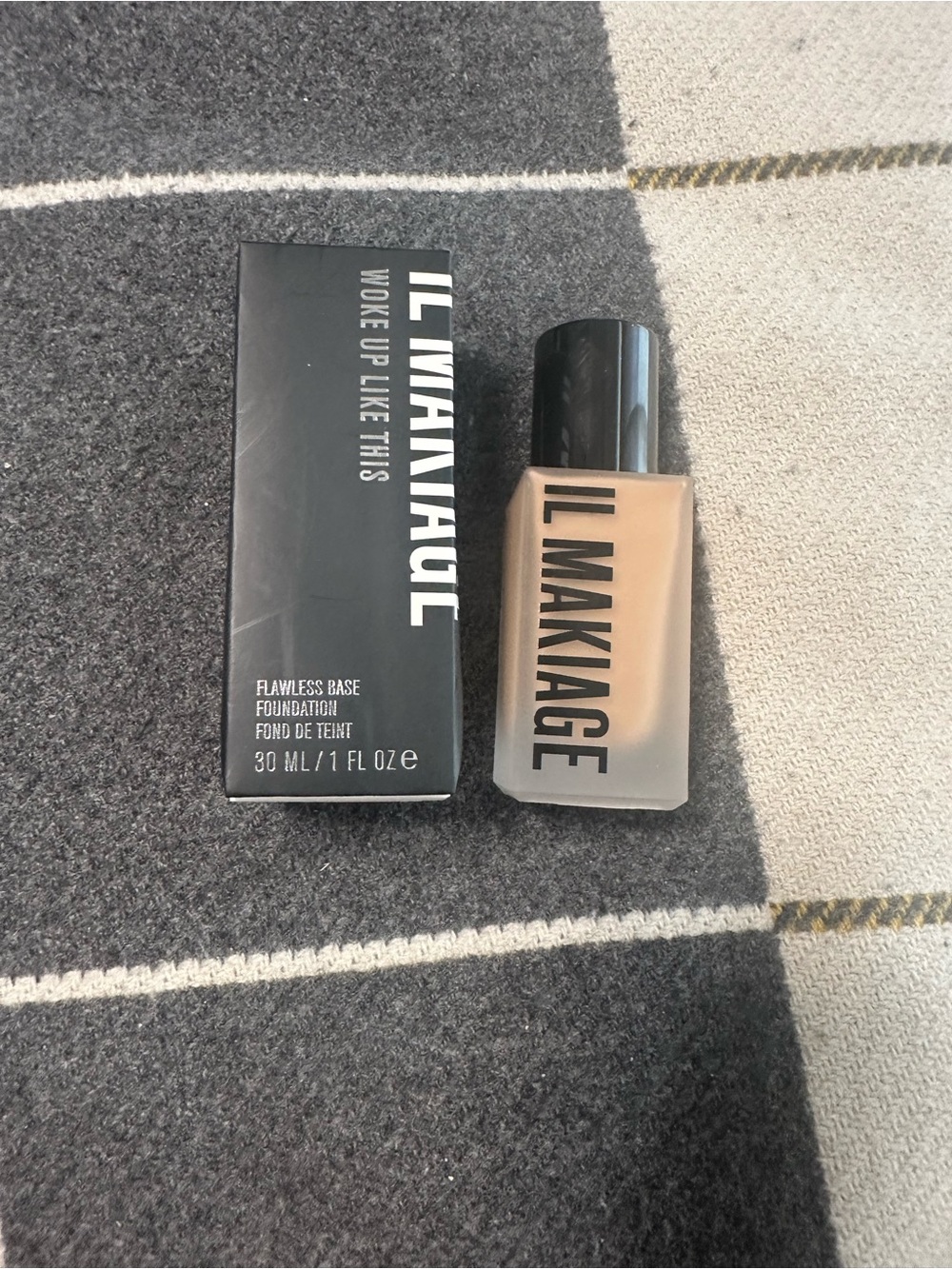 IL MAKIAGE Flawless Base Foundation - Beige